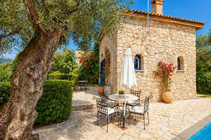  . - Villa Demetra . (Photo Gallery) }}