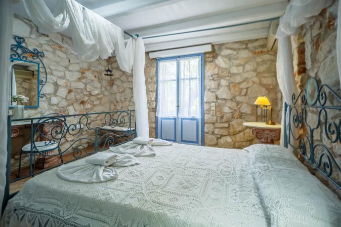  . - Villa Demetra . (Photo Gallery) }}