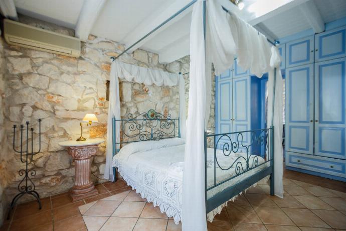  . - Villa Demetra . (Photo Gallery) }}