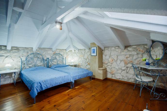  . - Villa Demetra . (Photo Gallery) }}