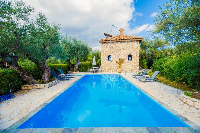  . - Villa Demetra . (Photo Gallery) }}