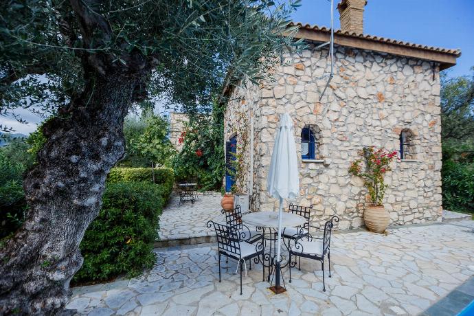  . - Villa Demetra . (Photo Gallery) }}