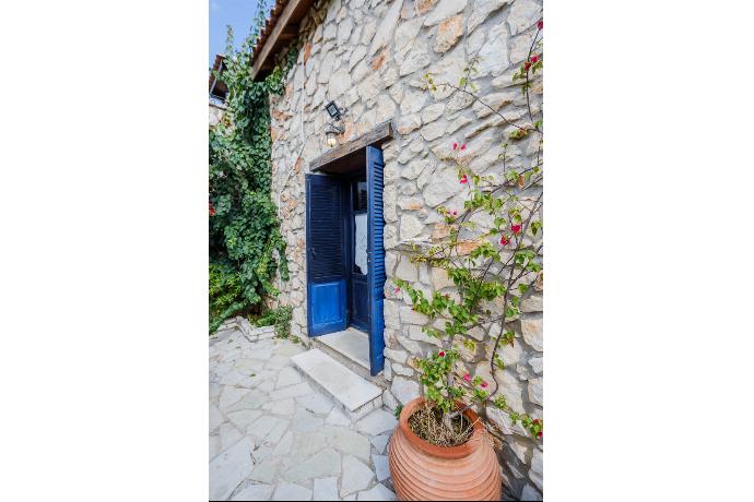  . - Villa Demetra . (Photo Gallery) }}
