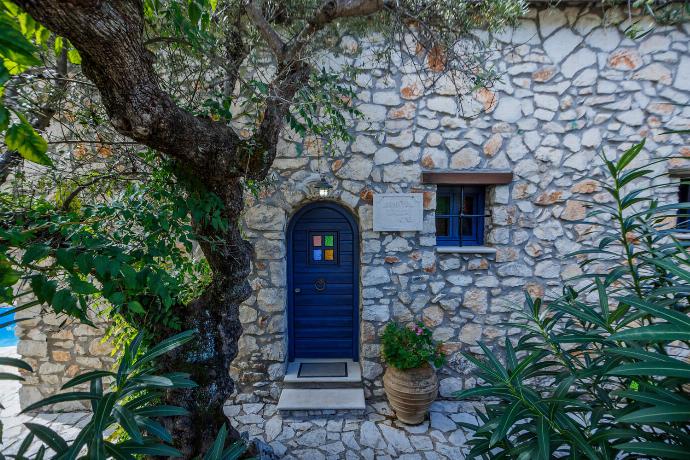  . - Villa Demetra . (Photo Gallery) }}