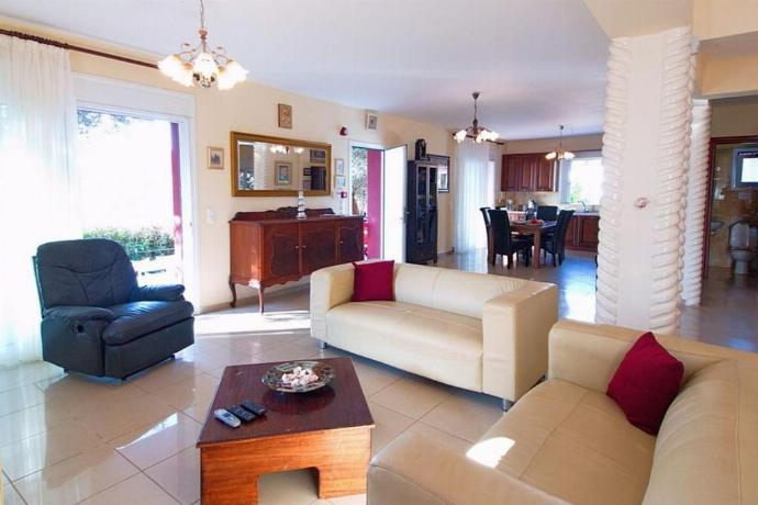 Villa Aliona