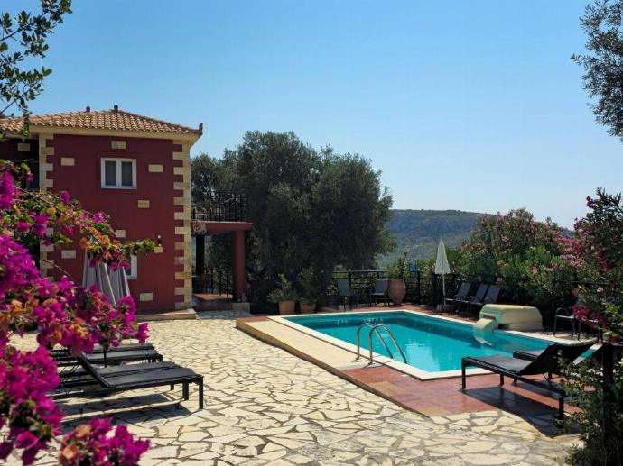 Villa Aliona