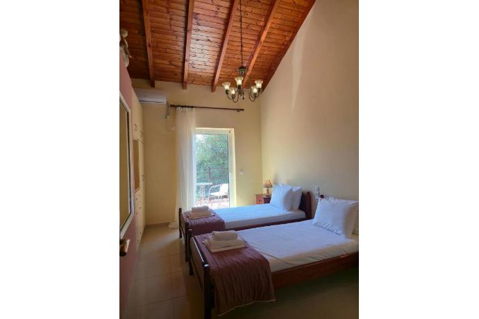 Villa Aliona