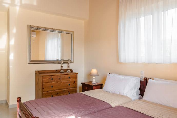  . - Villa Aliona . (Photo Gallery) }}