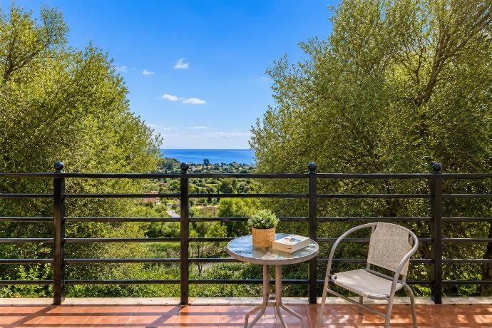 Villa Aliona