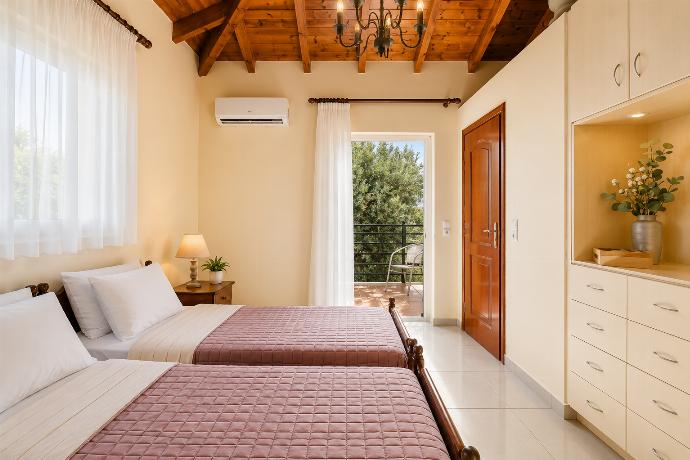 Villa Aliona