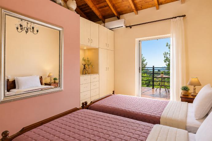 Villa Aliona
