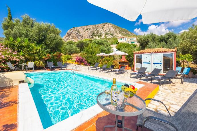 Villa Aliona