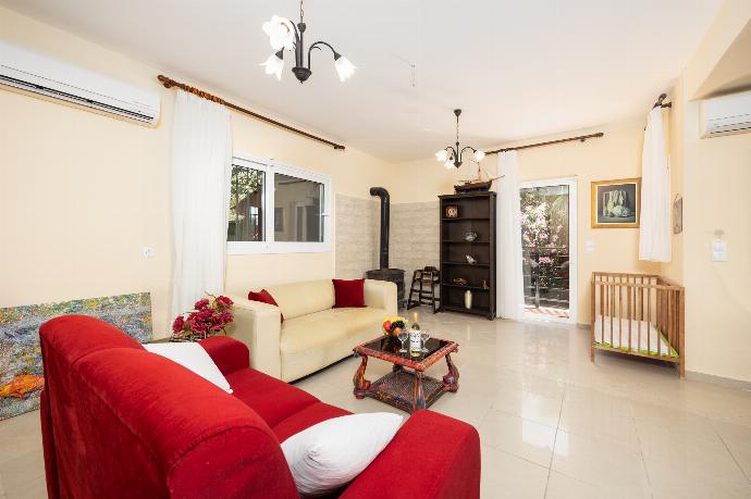 Villa Aliona