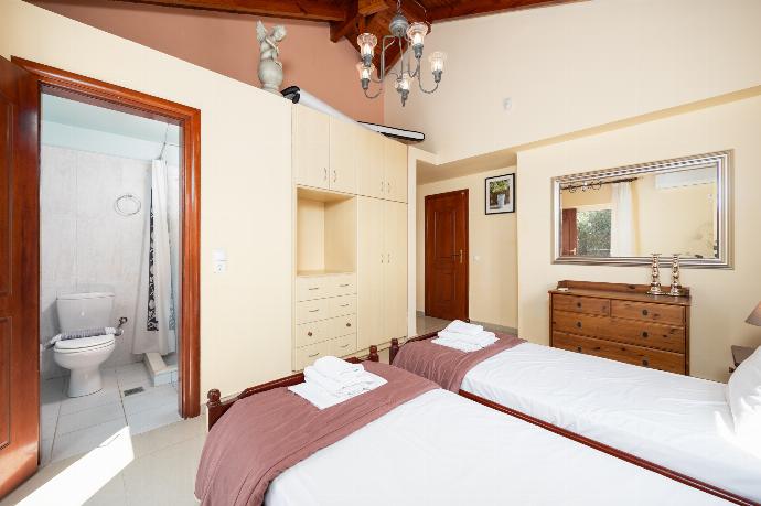 Villa Aliona