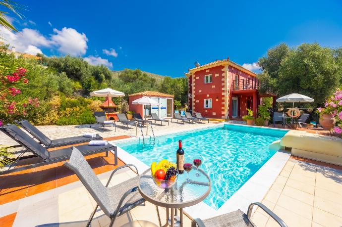 Villa Aliona