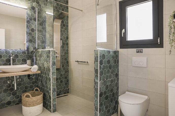  . - Villa Pinelopi Tria . (Photo Gallery) }}