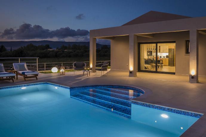  . - Villa Pinelopi Tria . (Photo Gallery) }}