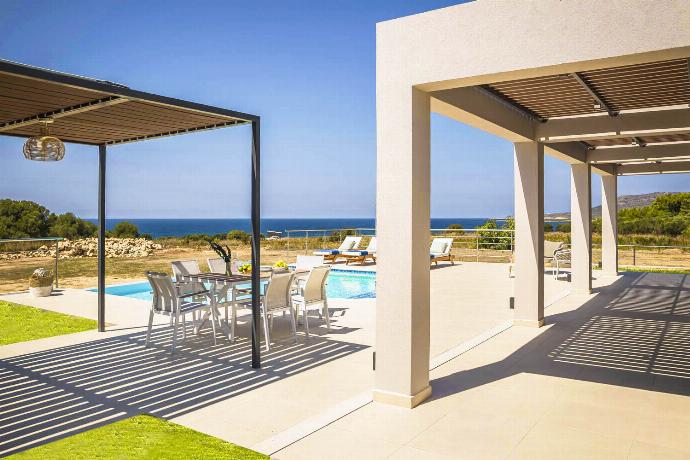  . - Villa Pinelopi Tria . (Photo Gallery) }}