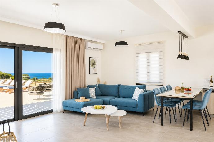 Villa Pinelopi Tria