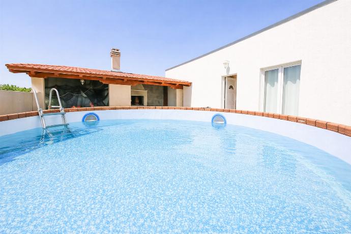 , . - Villa Lara . (Photo Gallery) }}