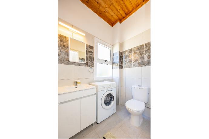  . - Villa Kochili . (Γκαλερί Φωτογραφιών) }}