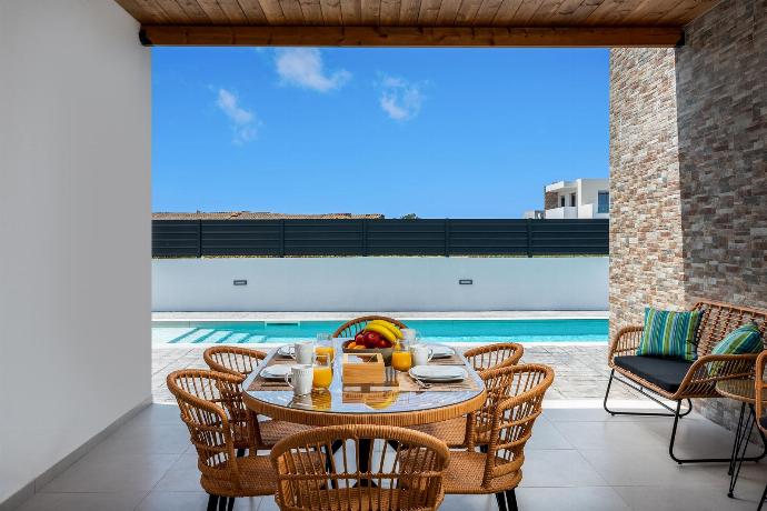  . - Villa Salty Sun 5 . (Photo Gallery) }}