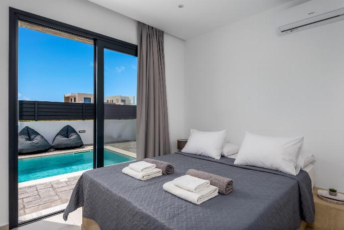  . - Villa Salty Sun 5 . (Photo Gallery) }}