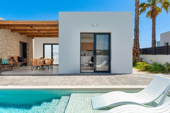  . - Villa Salty Sun 5 . (Photo Gallery) }}