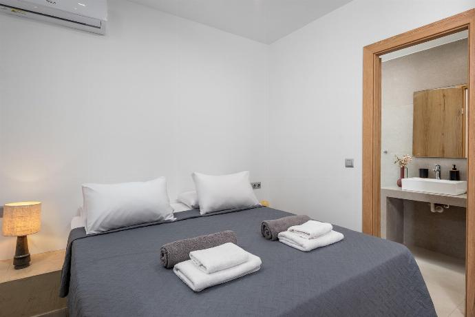  . - Villa Salty Sun 5 . (Photo Gallery) }}