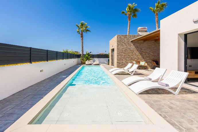 Beautiful villa with private pool and terrace . - Villa Salty Sun 5 . (Galerie de photos) }}