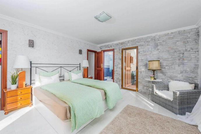  . - Villa Alejandra . (Photo Gallery) }}