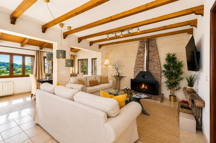  . - Villa Alejandra . (Photo Gallery) }}