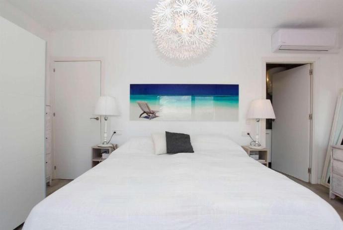  . - Villa Maria . (Photo Gallery) }}