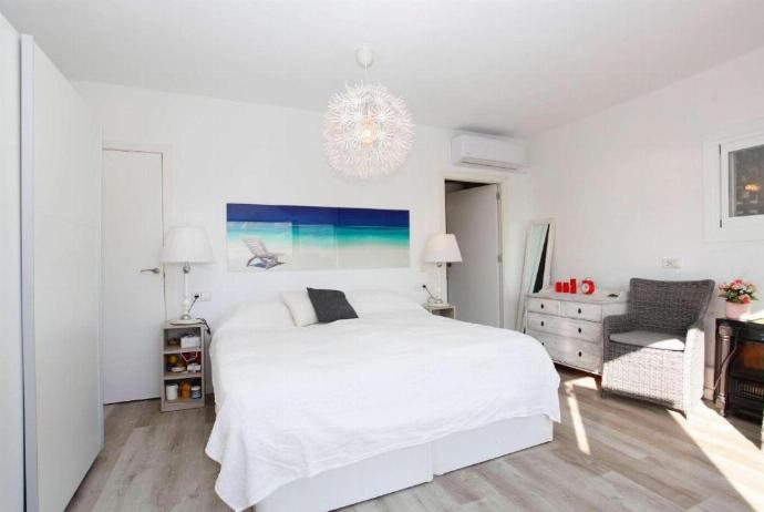  . - Villa Maria . (Photo Gallery) }}