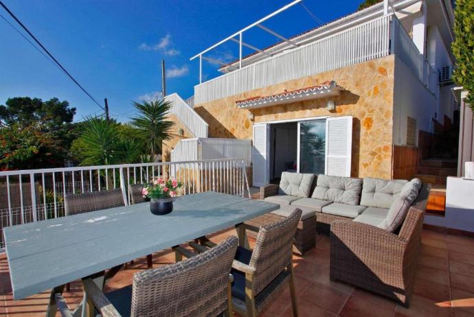  . - Villa Maria . (Photo Gallery) }}