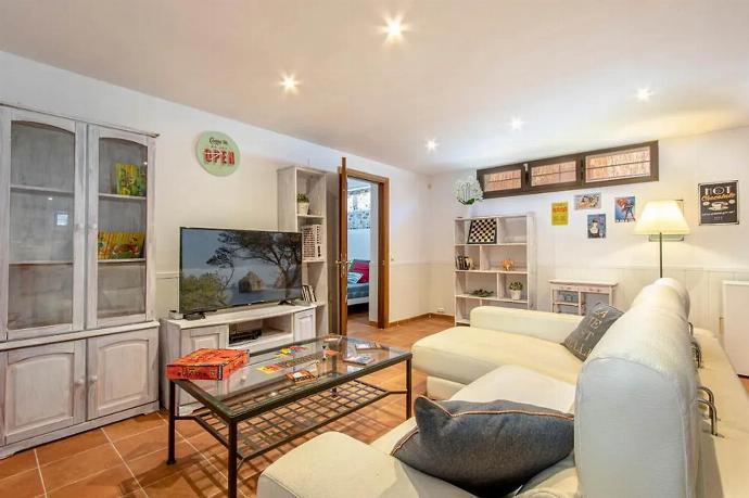  . - Villa Gabriela . (Photo Gallery) }}