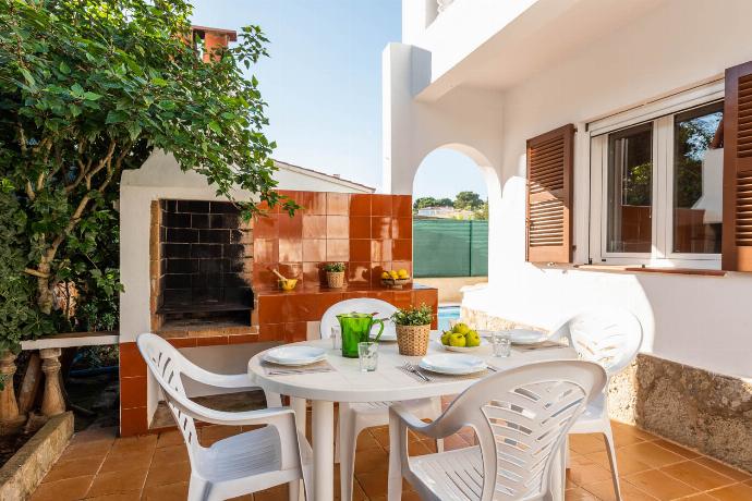  . - Villa Ponent . (Photo Gallery) }}