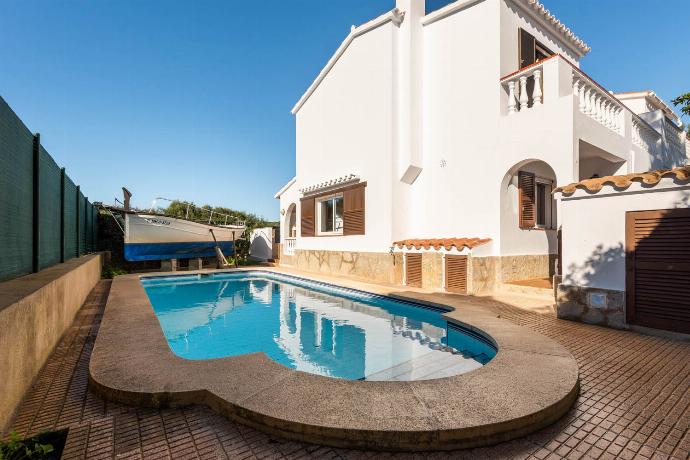  . - Villa Ponent . (Photo Gallery) }}