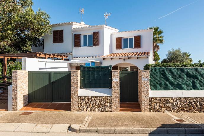 , . - Villa Ponent . (Photo Gallery) }}