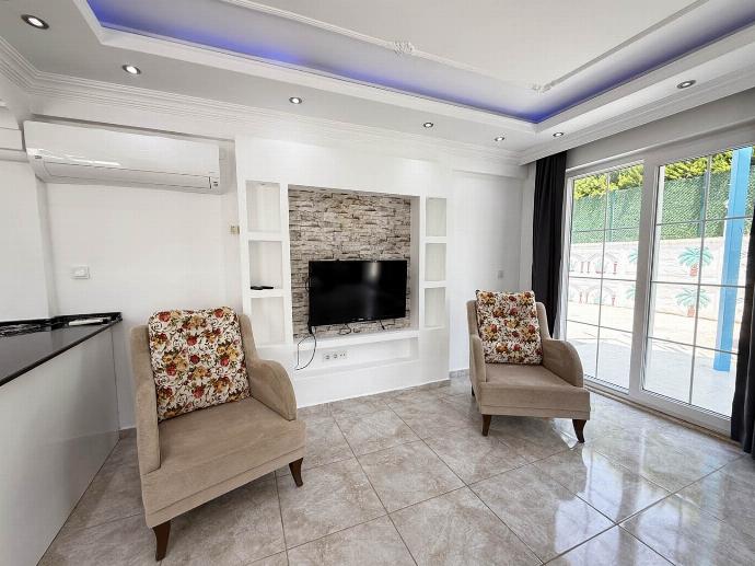  . - Villa Fergana . (Photo Gallery) }}