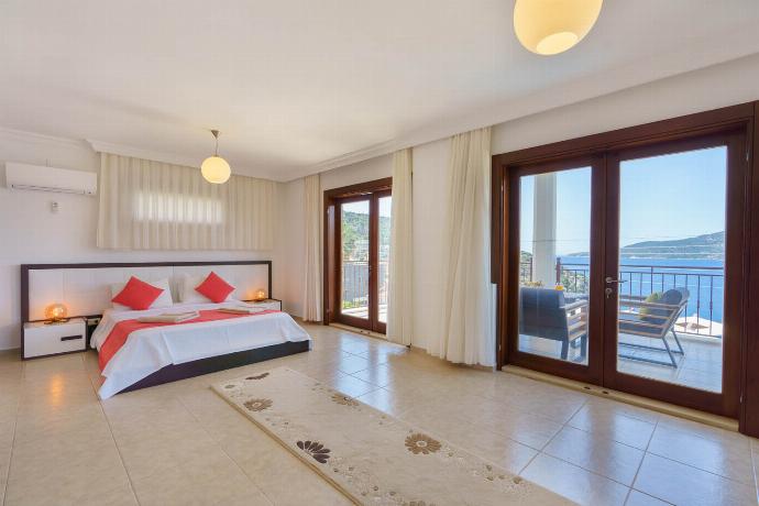  . - Villa Kuluhana . (Photo Gallery) }}