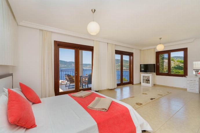  . - Villa Kuluhana . (Photo Gallery) }}