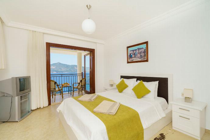  . - Villa Kuluhana . (Photo Gallery) }}