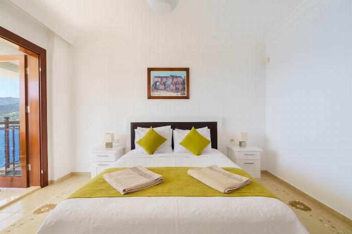  . - Villa Kuluhana . (Photo Gallery) }}