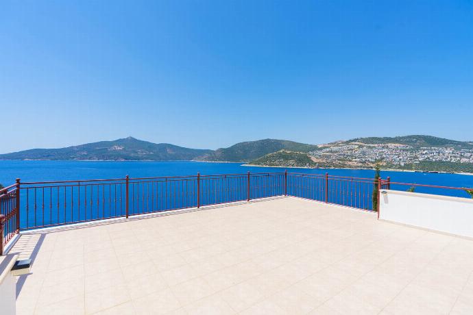  . - Villa Kuluhana . (Photo Gallery) }}