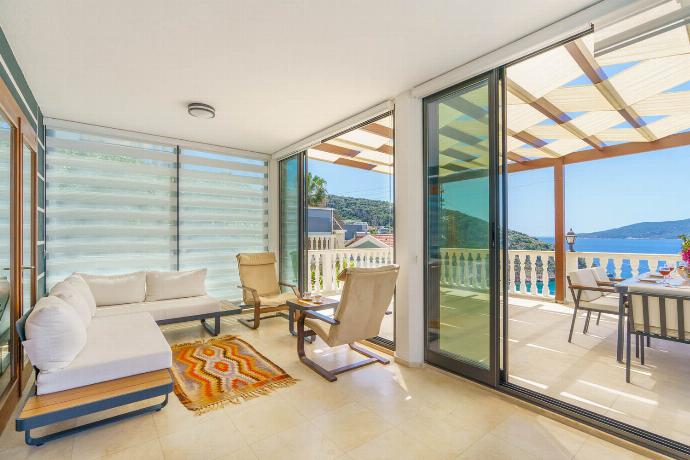  . - Villa Kuluhana . (Photo Gallery) }}