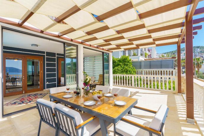  . - Villa Kuluhana . (Photo Gallery) }}