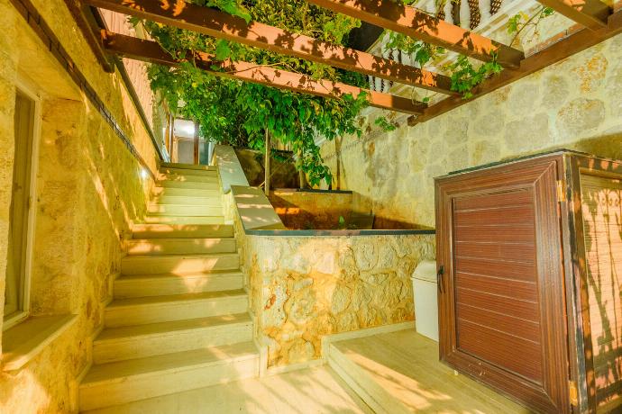  . - Villa Kuluhana . (Photo Gallery) }}