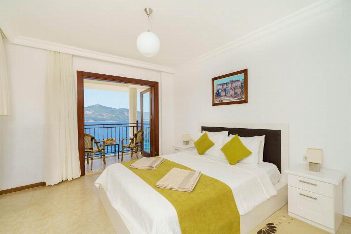  . - Villa Kuluhana . (Photo Gallery) }}