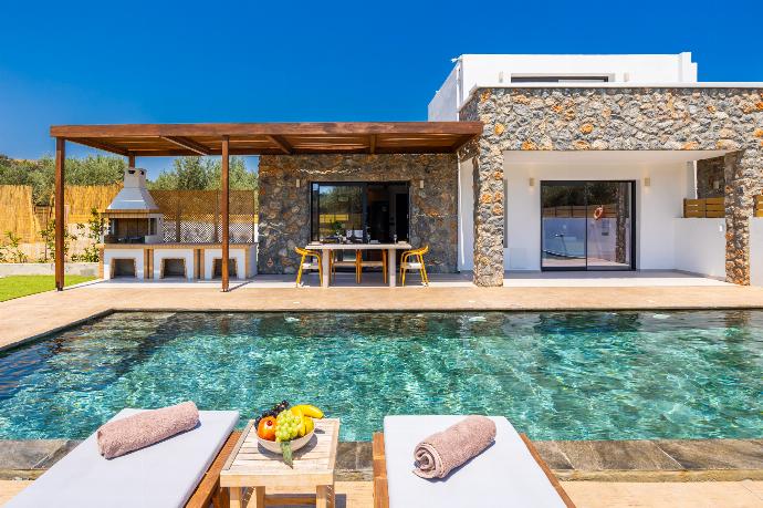 Beautiful villa with private pool and terrace . - Villa Serenita . (Photo Gallery) }}